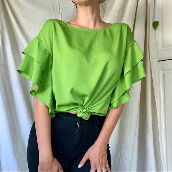 Layered, wing-sleeve green top - Picture 2 of 4